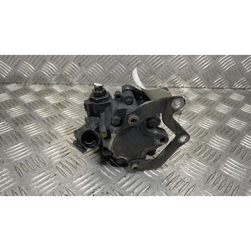 Pompe de direction BMW SERIE 5 E39 Photo n°3
