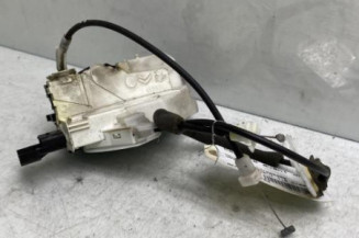 Serrure avant droit PEUGEOT 3008 1