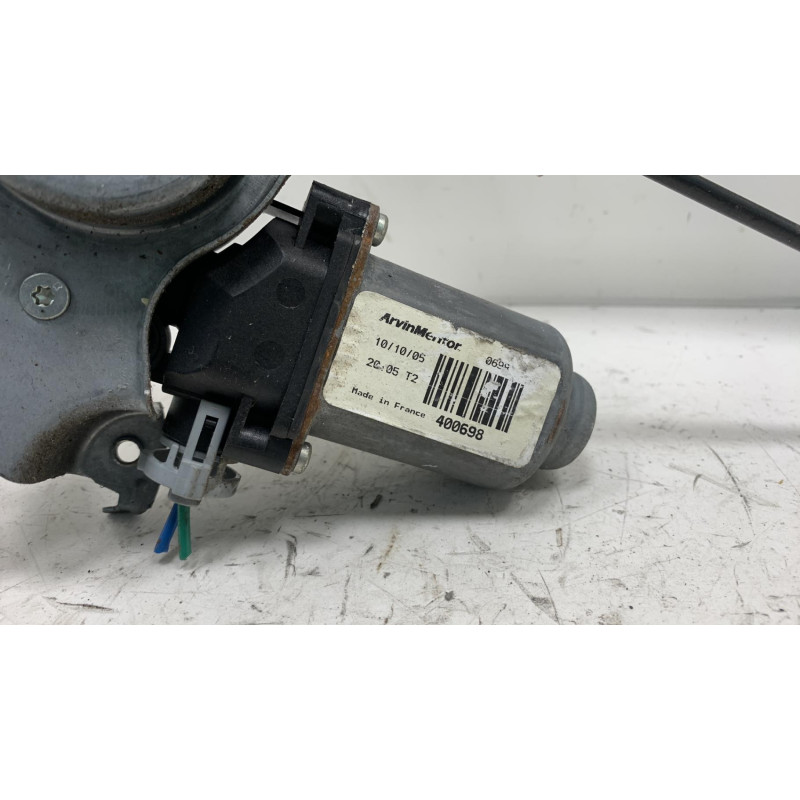 Leve vitre electrique avant droit NISSAN ALMERA TINO Photo n°2