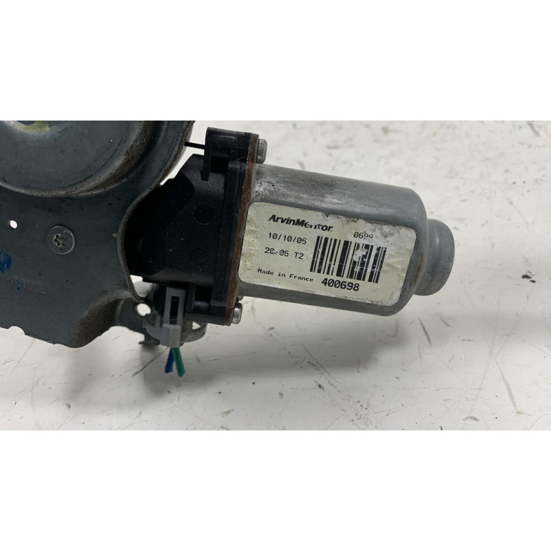 Leve vitre electrique avant droit NISSAN ALMERA TINO Photo n°4