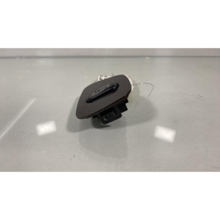 Interrupteur de leve vitre arriere gauche MERCEDES CLASSE E 210 Photo n°1