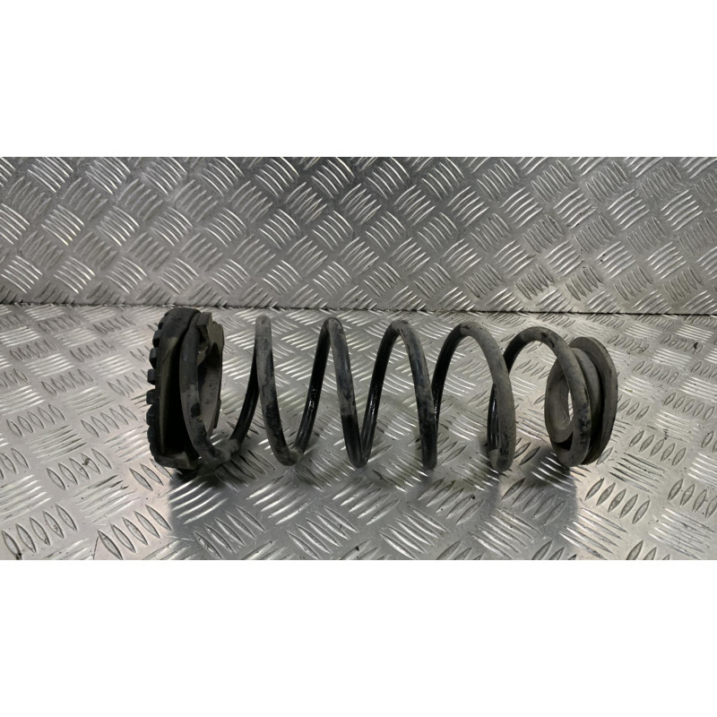 Ressort de suspension arriere gauche KIA PICANTO 2 Photo n°1