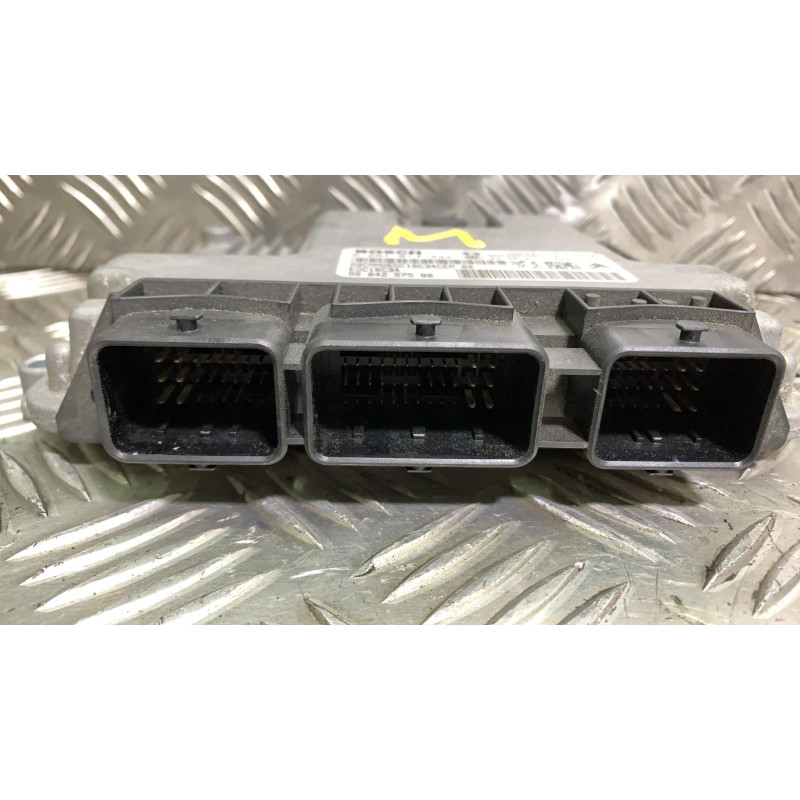 Calculateur moteur PEUGEOT 308 1 Photo n°1