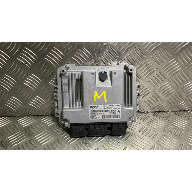 Calculateur moteur PEUGEOT 308 1 Photo n°3