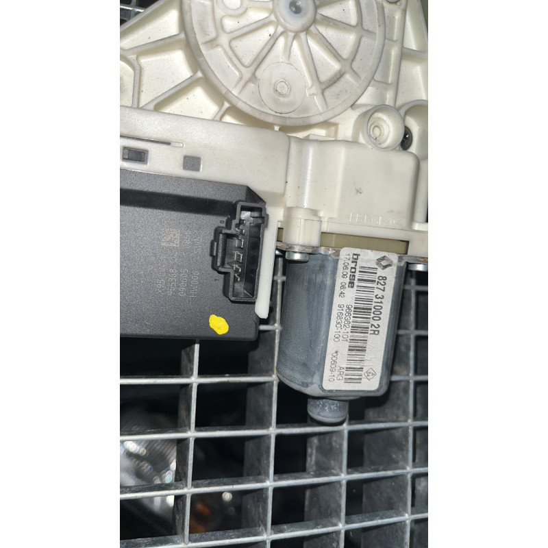 Leve vitre electrique arriere gauche RENAULT MEGANE 3 Photo n°4