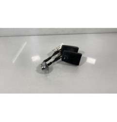 Attache ceinture arriere gauche VOLKSWAGEN POLO 4 Photo n°1