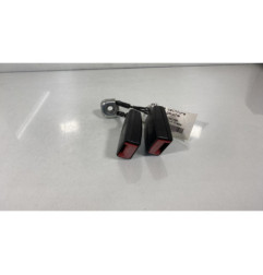 Attache ceinture arriere gauche VOLKSWAGEN POLO 4
