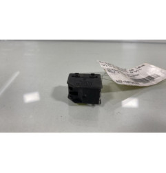 Interrupteur de leve vitre avant droit VOLKSWAGEN GOLF 4