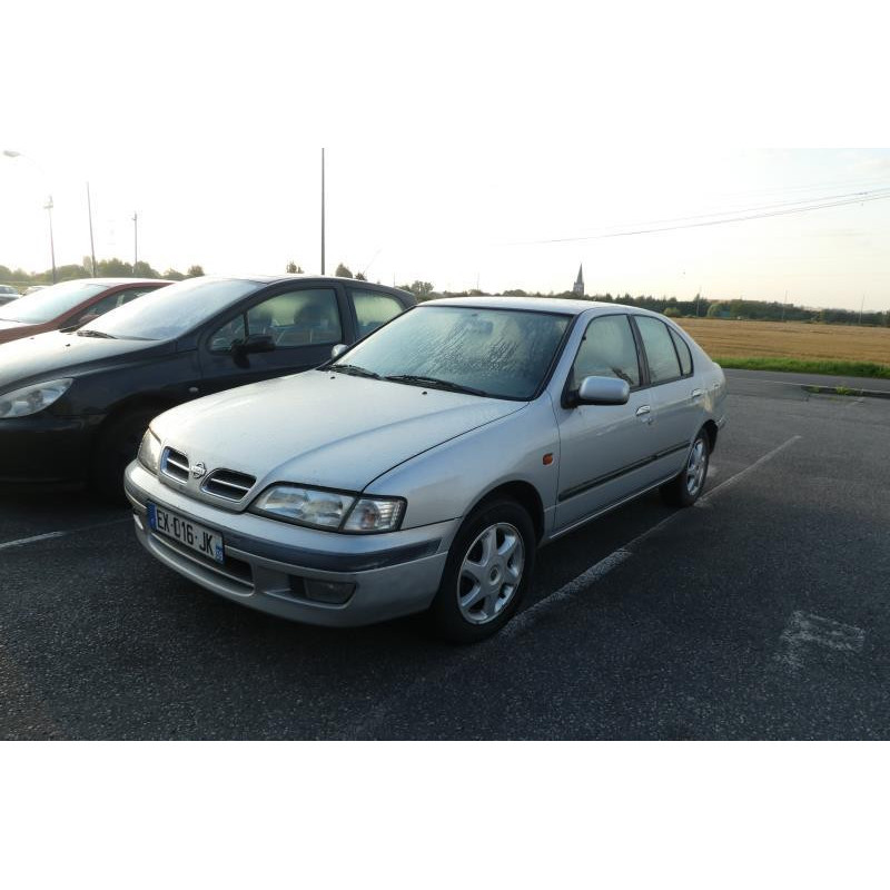 Capot NISSAN PRIMERA 2 Photo n°9