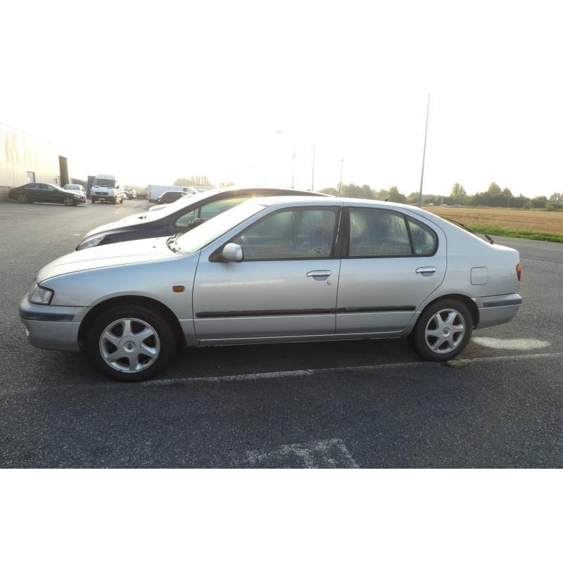 Capot NISSAN PRIMERA 2 Photo n°10