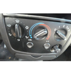 Leve vitre mecanique avant droit FORD FIESTA 4