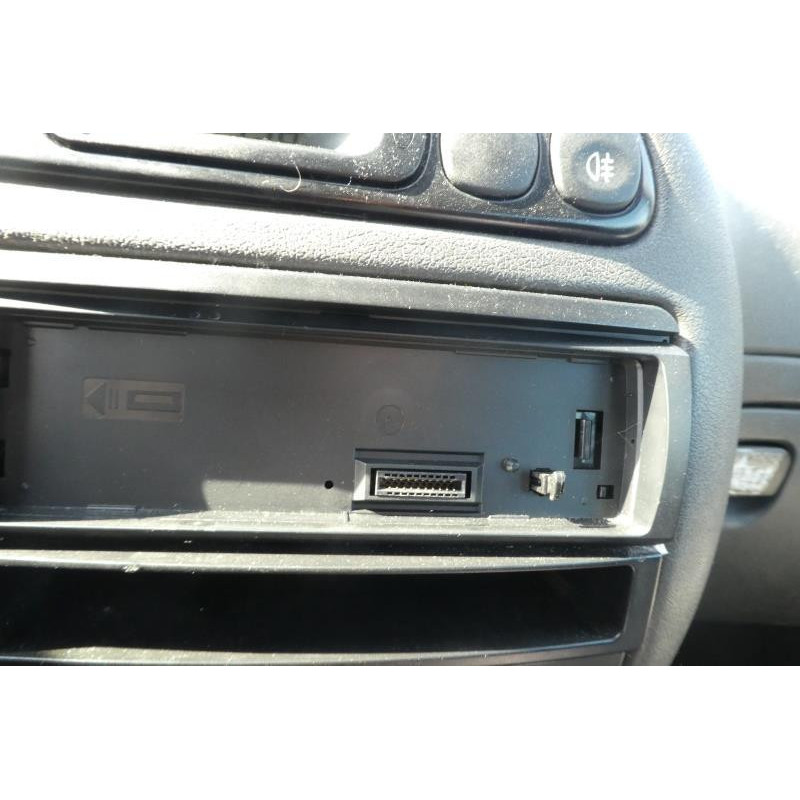 Leve vitre mecanique avant droit FORD FIESTA 4 Photo n°9