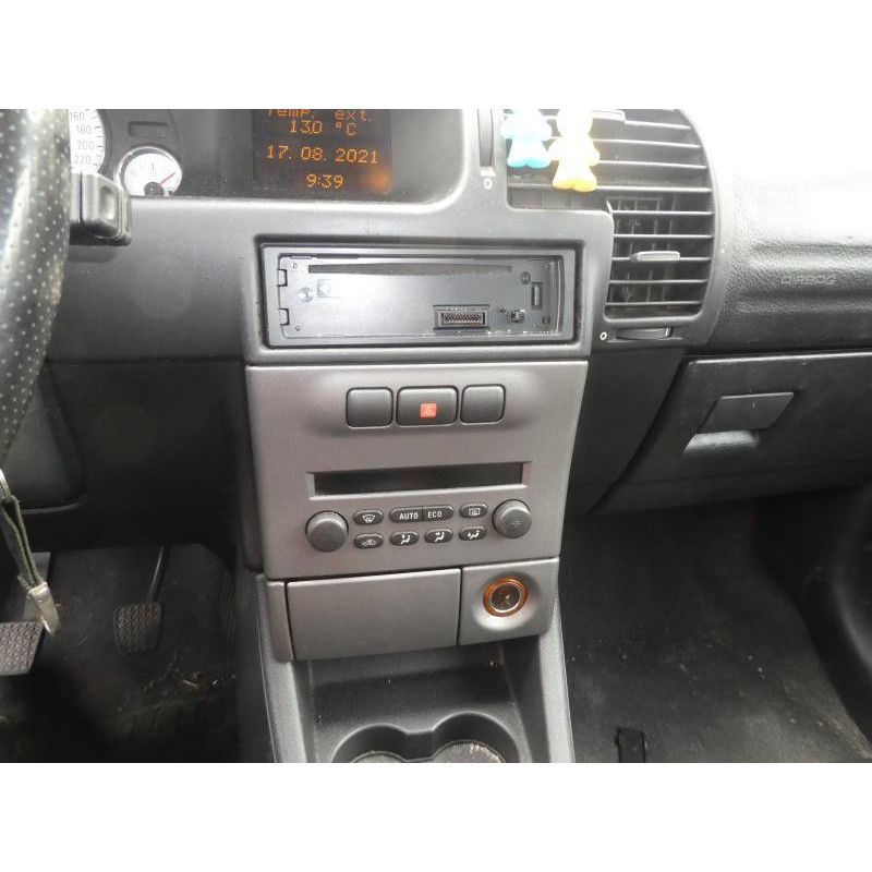 Feu arriere principal gauche (feux) OPEL ZAFIRA A Photo n°9