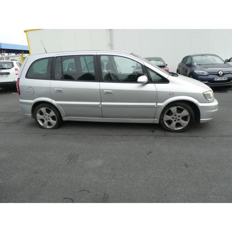 Feu arriere principal gauche (feux) OPEL ZAFIRA A Photo n°12