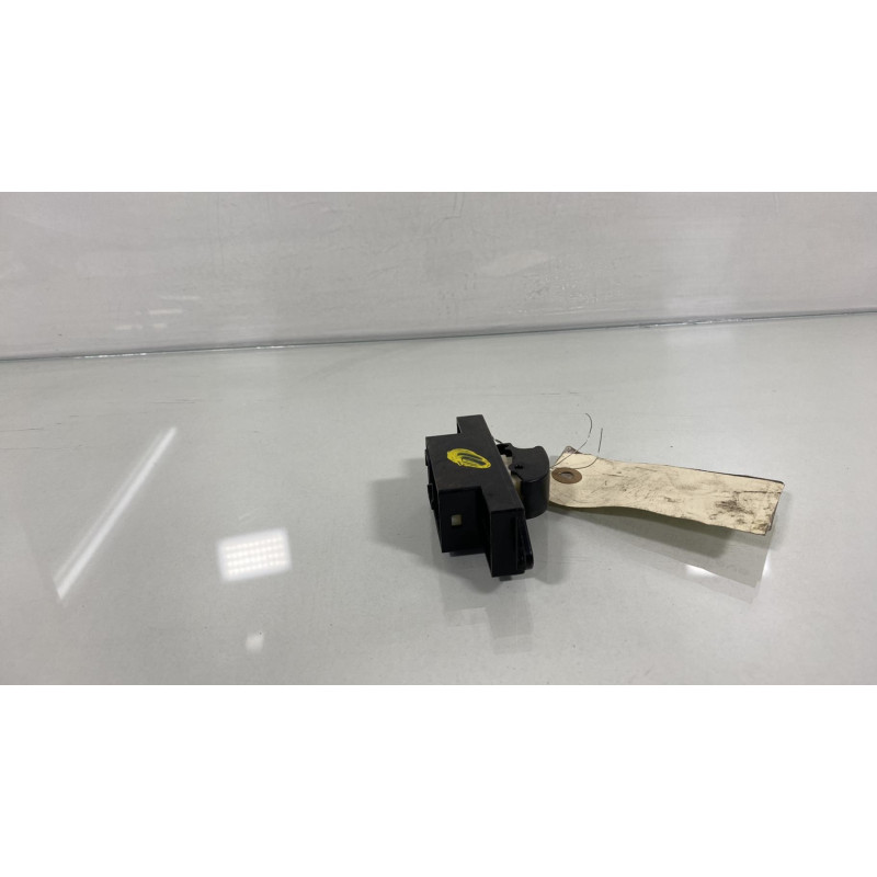 Interrupteur de leve vitre avant droit CITROEN C4 AIRCROSS Photo n°3