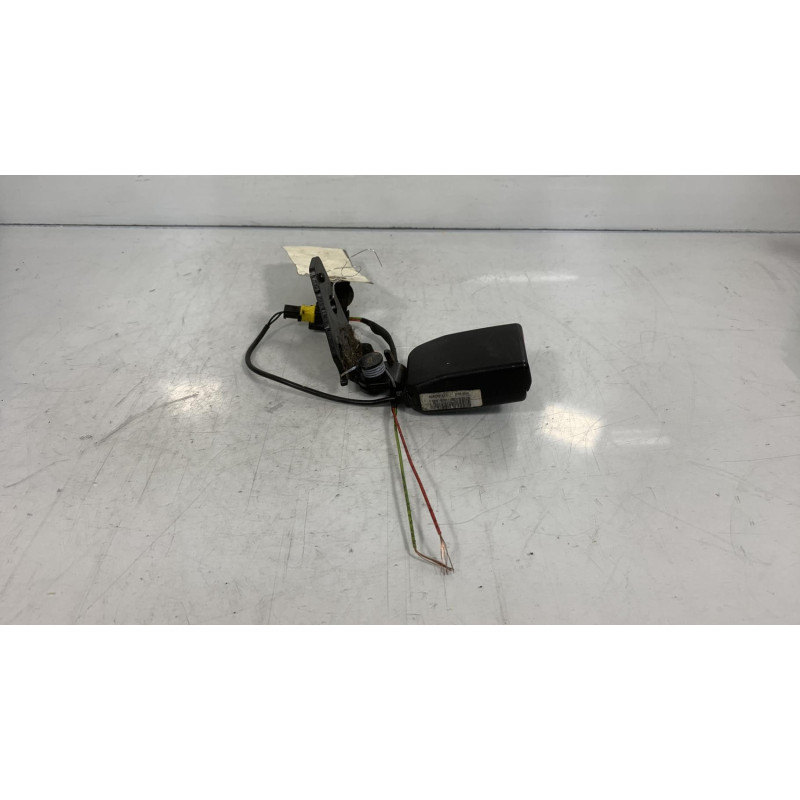 Attache ceinture arriere gauche PEUGEOT 207 Photo n°1