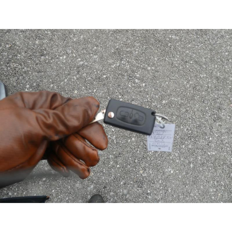 Attache ceinture arriere gauche PEUGEOT 207 Photo n°9