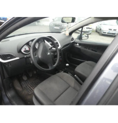 Attache ceinture arriere gauche PEUGEOT 207