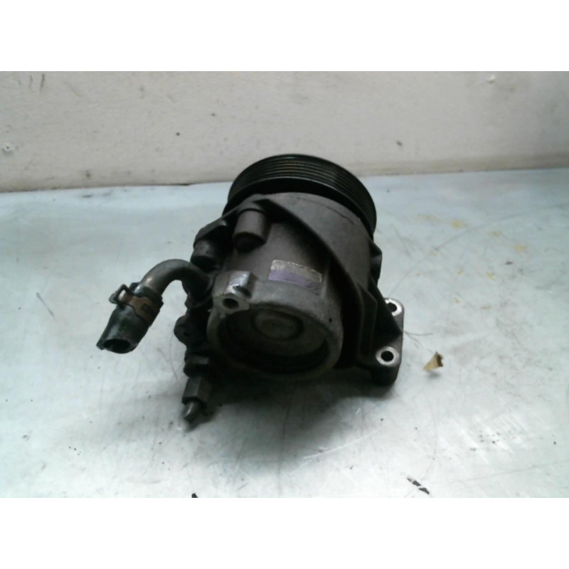 Pompe de direction RENAULT LAGUNA 1 Photo n°2
