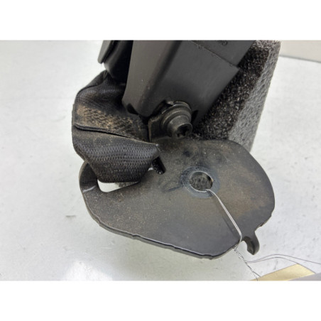Attache ceinture arriere droit RENAULT CLIO 2
