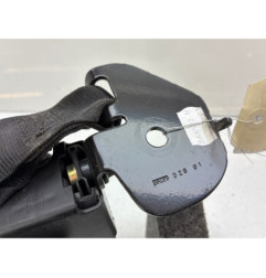 Attache ceinture arriere droit RENAULT CLIO 2
