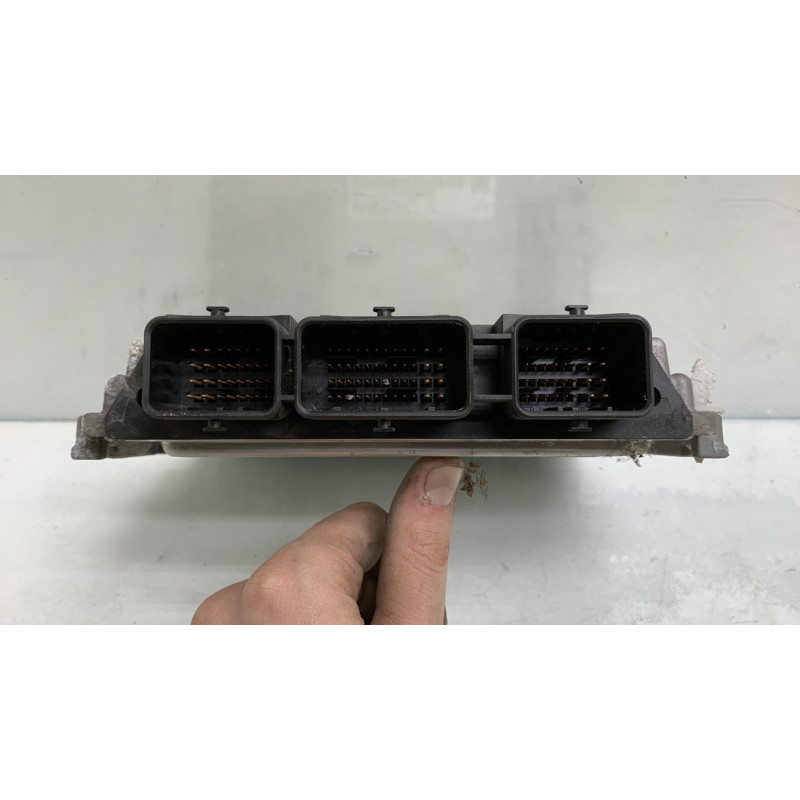 Calculateur moteur FORD FOCUS 2 Photo n°4