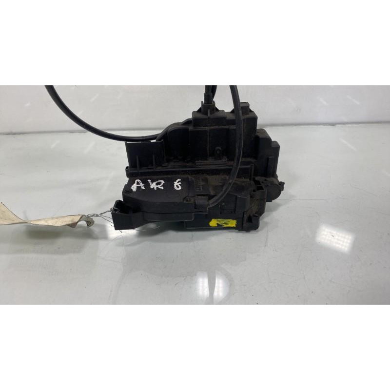 Serrure arriere gauche RENAULT CLIO 3 Photo n°2