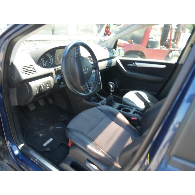 Feu arriere principal droit (feux) MERCEDES CLASSE A 169 Photo n°4