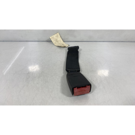 Attache ceinture arriere droit PEUGEOT 406 Photo n°1