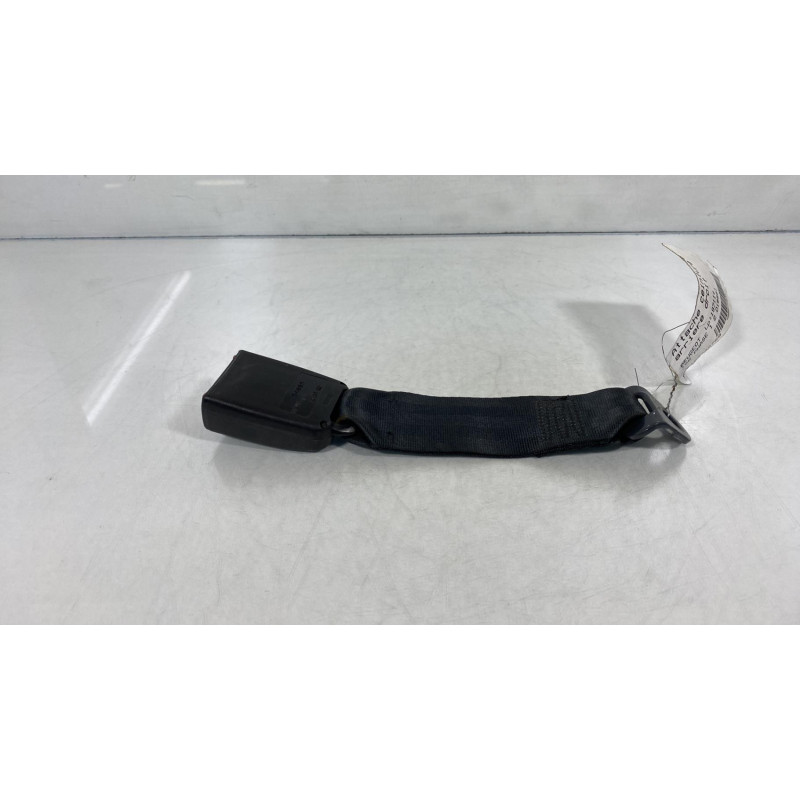 Attache ceinture arriere droit PEUGEOT 406 Photo n°3