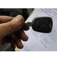 Attache ceinture arriere droit PEUGEOT 406