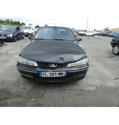 Attache ceinture arriere gauche PEUGEOT 406