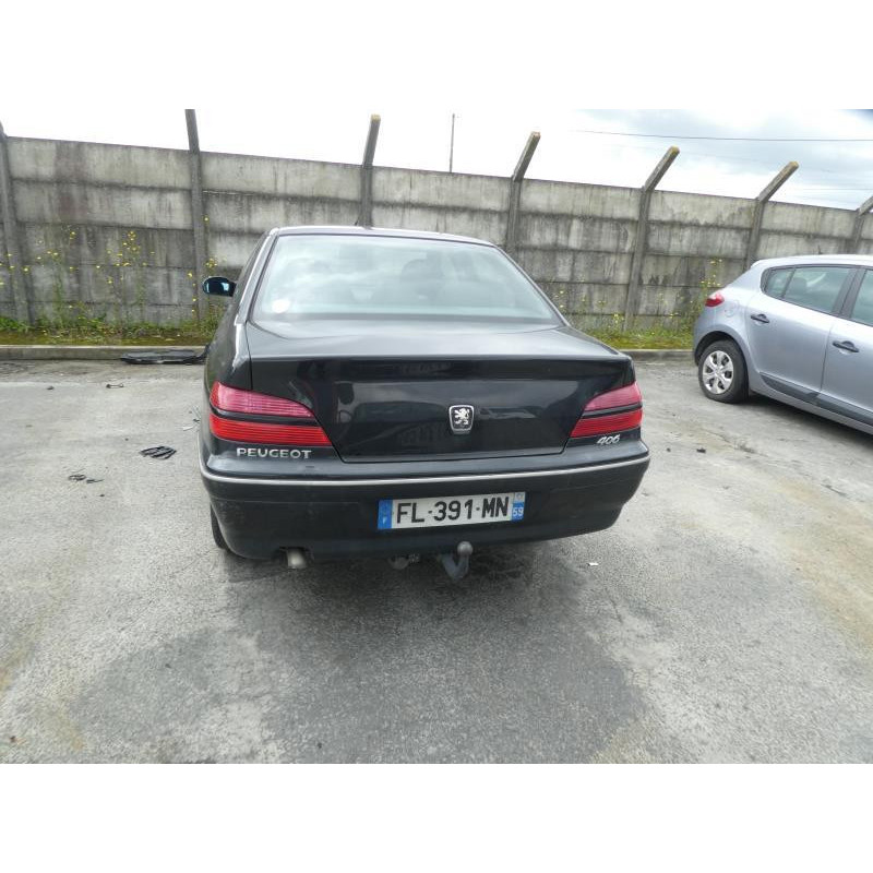 Attache ceinture arriere gauche PEUGEOT 406 Photo n°10