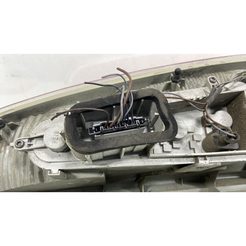 Feu arriere principal gauche (feux) SKODA ROOMSTER Photo n°3