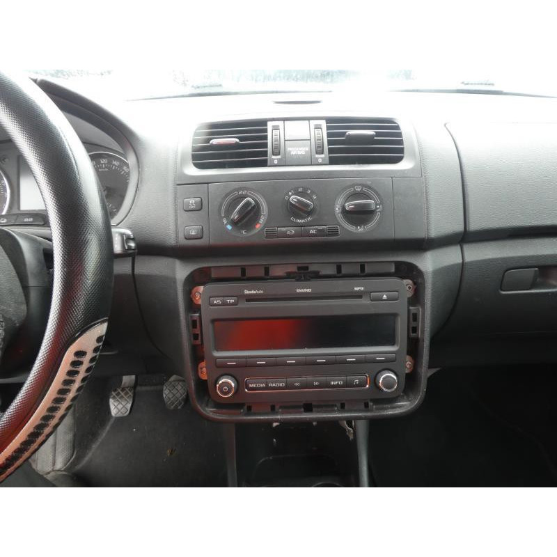 Trappe d'essence SKODA ROOMSTER Photo n°3