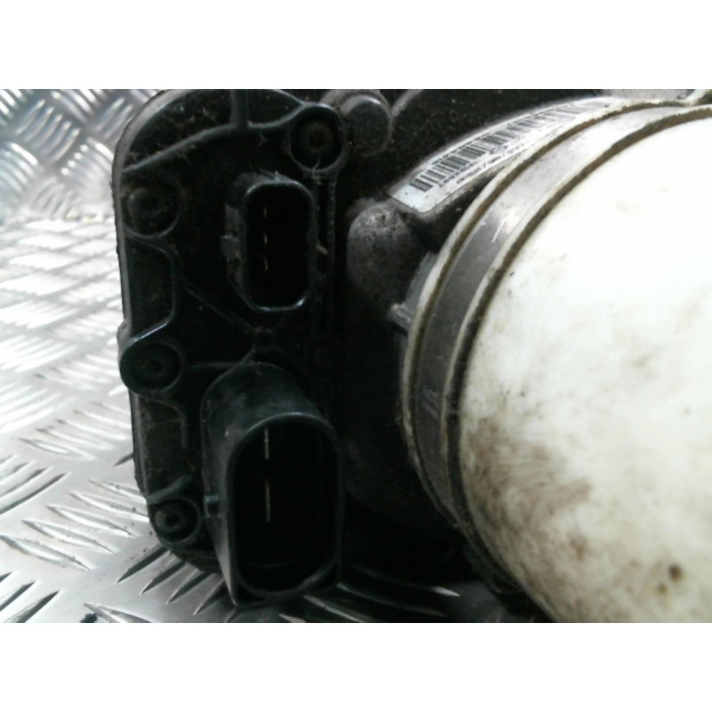 Pompe de direction OPEL ASTRA H Photo n°2
