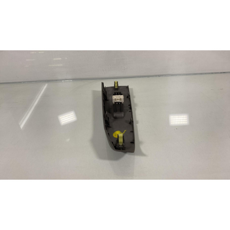 Interrupteur de leve vitre arriere droit TOYOTA PRIUS 2 Photo n°2