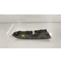 Interrupteur de leve vitre arriere droit TOYOTA PRIUS 2