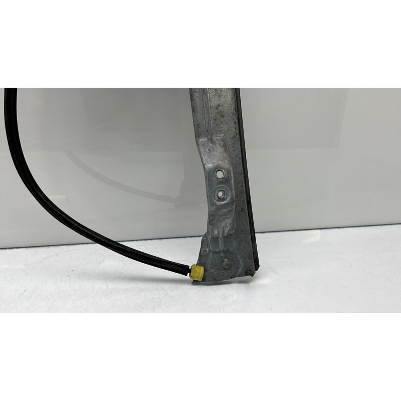 Leve vitre electrique avant gauche RENAULT CLIO 3 Photo n°4