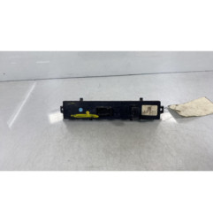 Bouton de warning PEUGEOT 3008 1