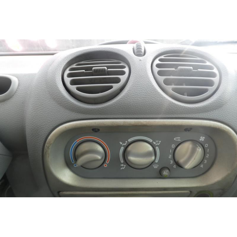Pompe à carburant RENAULT TWINGO 1 Photo n°12