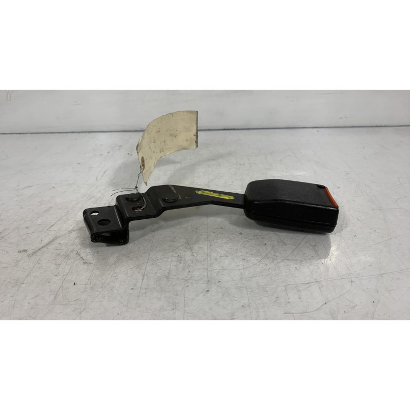 Attache ceinture avant droit VOLKSWAGEN TRANSPORTER 4 Photo n°3