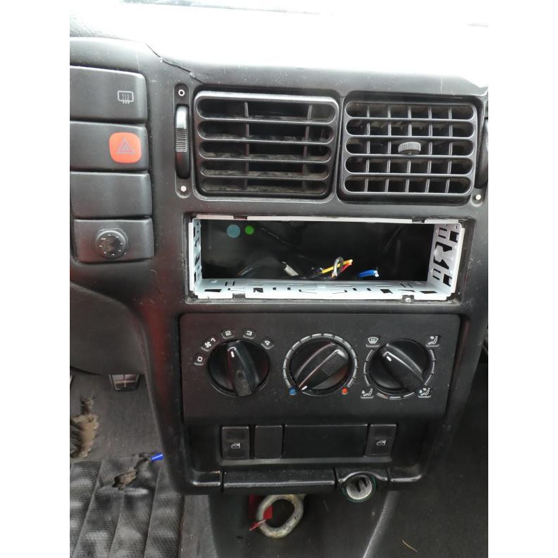 Optique avant secondaire gauche (feux)(clignotant) VOLKSWAGEN POLO 3 Photo n°9