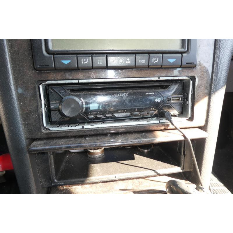 Cremaillere assistee MERCEDES CLASSE E 210 Photo n°8