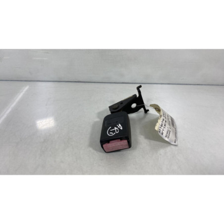 Attache ceinture arriere droit RENAULT MEGANE 2 Photo n°1