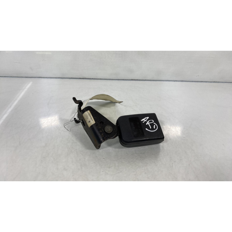 Attache ceinture arriere droit RENAULT MEGANE 2 Photo n°3