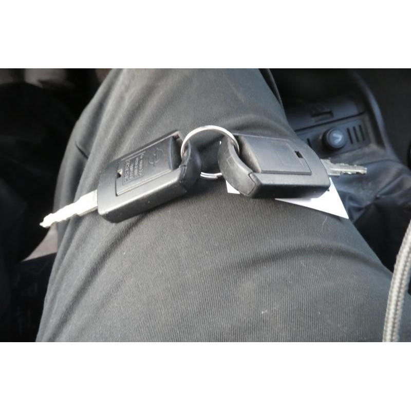Porte arriere gauche OPEL CORSA C Photo n°10