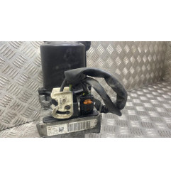Pompe de direction PEUGEOT 3008 1