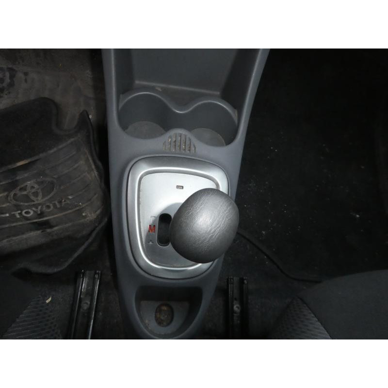 Serrure avant gauche TOYOTA AYGO 1 Photo n°4