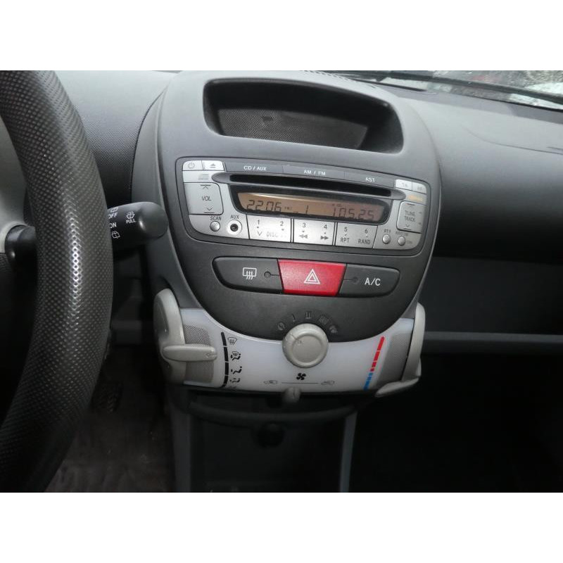 Serrure avant gauche TOYOTA AYGO 1 Photo n°10